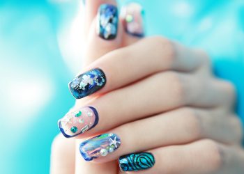 Sea & Sky ต้อนรับ Summer ด้วยสีสันที่สดใสกับเล็บลวดลายเปลือกหอยใต้ท้องทะเล