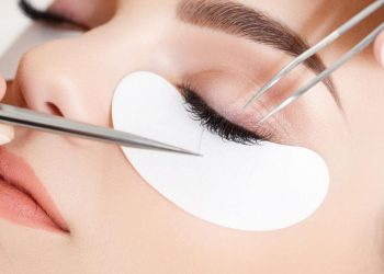 4 ทริคสุดเลิศ ดูแลหลังต่อขนตา ให้อยู่ ทน นาน