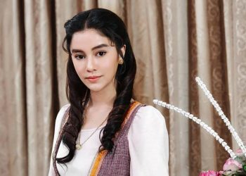 ส่องความเป๊ะ ซูริ ซูซานน่า สาวใช้แม่มะลิ ในบุพเพสันนิวาส กับลุคสุดชิคนอกจอ