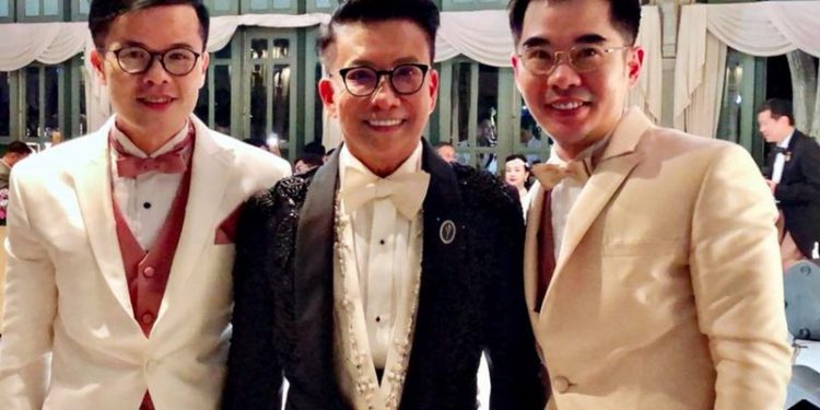 ตามดูอาภรณ์งามวิจิตรอย่างไทย กับงานเพื่อการสมทบทุนบูรณะพระราชวัง โดย ดร.สมศักดิ์ ชลาชล ณ วังพญาไท