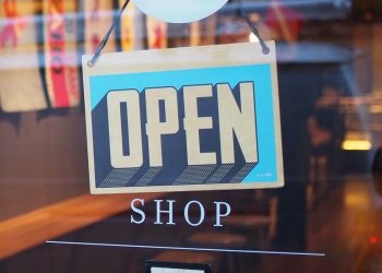 รู้ไว้ใช่ว่า…8 วิธีเช็คด้วยตัวเองง่ายๆ ว่าร้านเสริมสวยของเรามีมาตรฐานในการบริการลูกค้าแล้วหรือยัง?