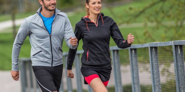 รู้หรือไม่.. วิ่ง 1km กับ เดิน 1km เบิร์นแคลอรี่เท่าๆกัน