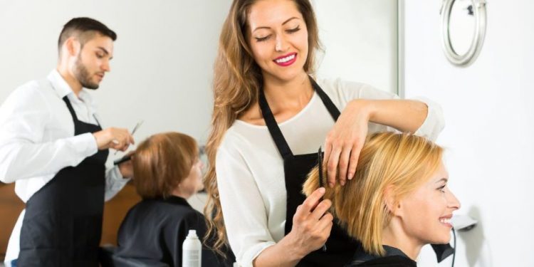 Hello! New Comer Hairstylist ช่างผมมือใหม่! คิดการใหญ่ใจต้องนิ่ง