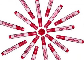 Glossier Zit Stick ไอเทมรักษาสิวที่มาในรูปแบบปากกามาร์คเกอร์