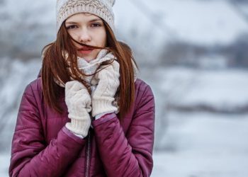 เคล็ดลับการดูแลเส้นผมในสภาพอากาศหนาว