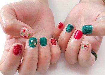 เนรมิตเล็บสวยให้เข้า Them “Christmas Nail”