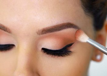 5 ไอเท็ม ล็อกสีตาให้สวยสดใสตลอดทั้งวัน