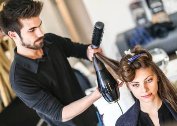 เรียนรู้มาตรฐานอาชีพธุรกิจเสริมสวย