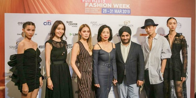 เก็บตกเซเลบคนดังจากแฟชั่นโชว์ VATANIKA ในงาน Bangkok International Fashion Week 2019