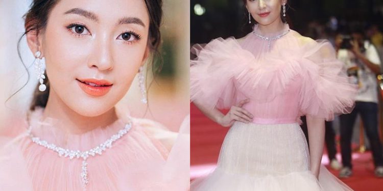 ให้กี่ผ่านดี “เบลล่า ราณี” ในชุดขนมชั้นสีหวาน งานเดินพรมแดง