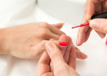 เสริมดวงให้ปัง กับแฟชั่นเล็บสุดคิ้วท์