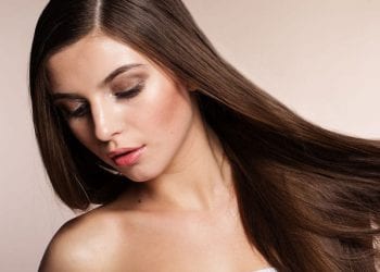 วิธีลดความมันบนหนังศีรษะเมื่อสระผมบ่อย