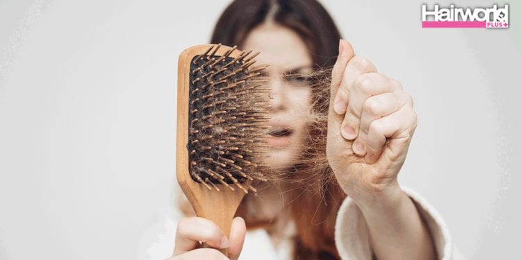 5 สัญญาณผมร่วงบอกโรค รู้ไว้ก่อนสาย !!